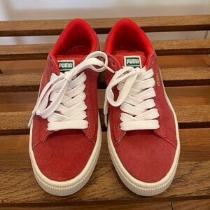 PUMA Suede Classic Sneakers